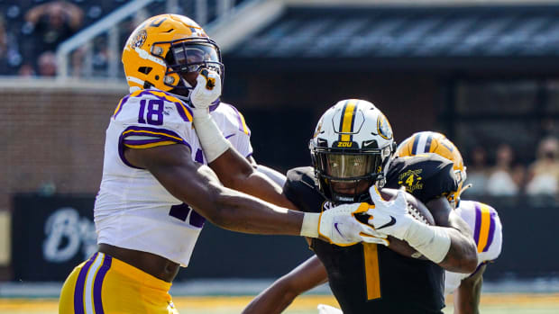 Mizzou stiff arms LSU